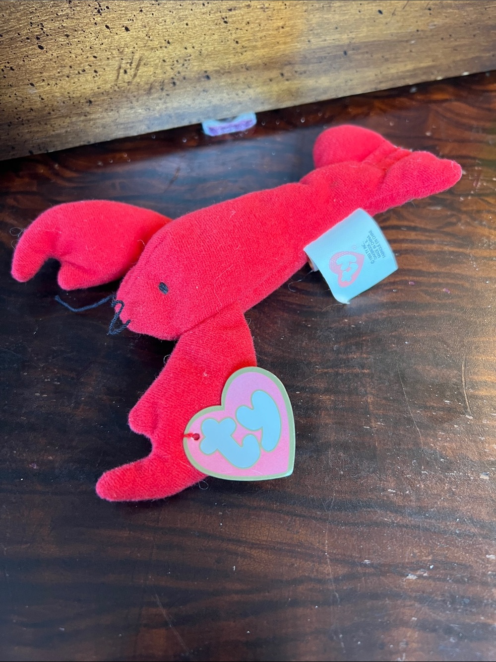Ty PINCHERS THE Red Lobster Plush with Heart Tag